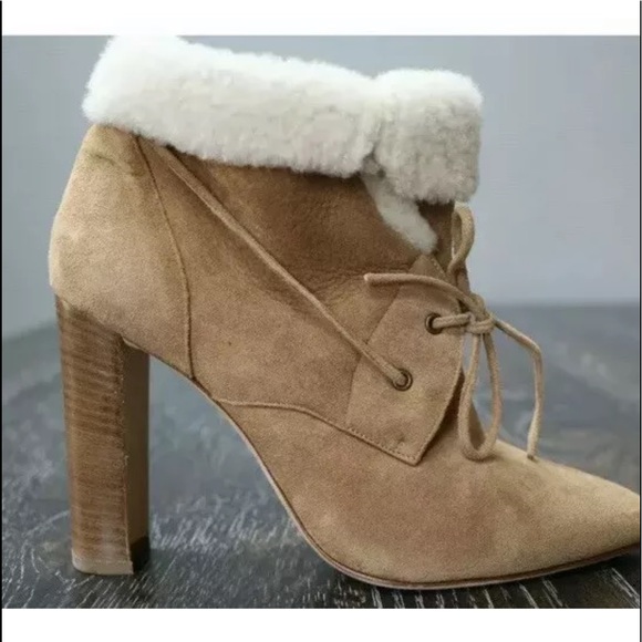 NWT! 😍 MANOLO BLAHNIK Ostrava Shearling Boots 38